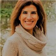 Profesora y pedagoga con experiencia en colegio y orientación, doy clases de refuerzo, experta en problemas de aprendizaje y adaptaciones.